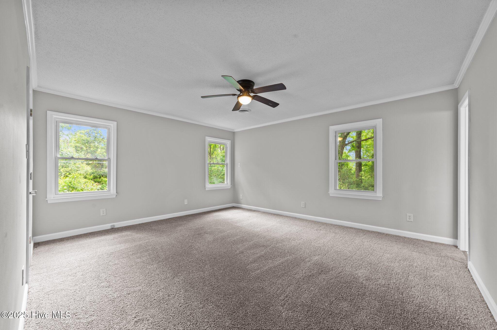 105 Country Place Washington, NC 27889 - Photo 23 of 43 40-web-or-mls-LHV_6358