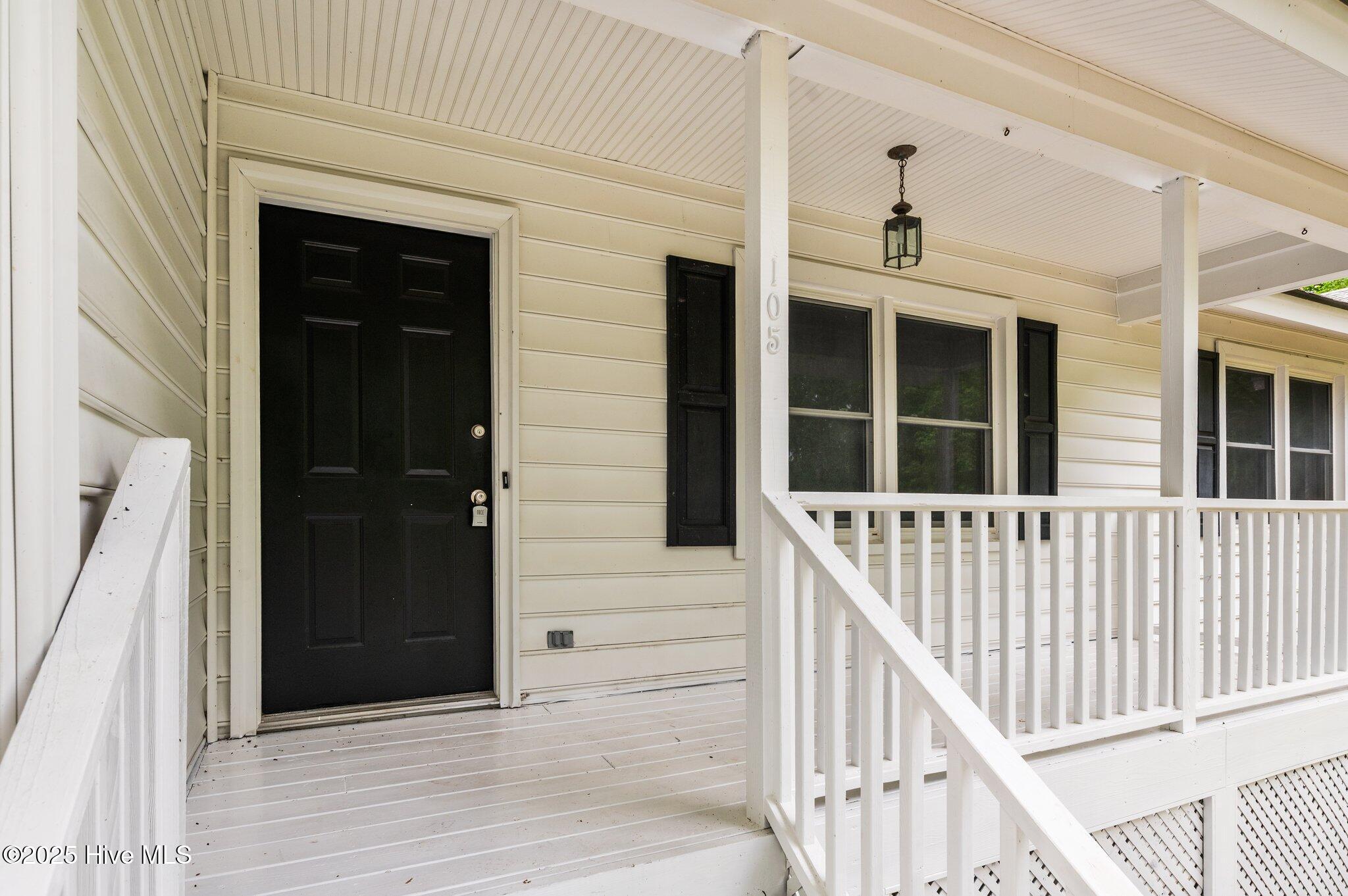 105 Country Place Washington, NC 27889 - Photo 4 of 43 16-web-or-mls-LHV_6293