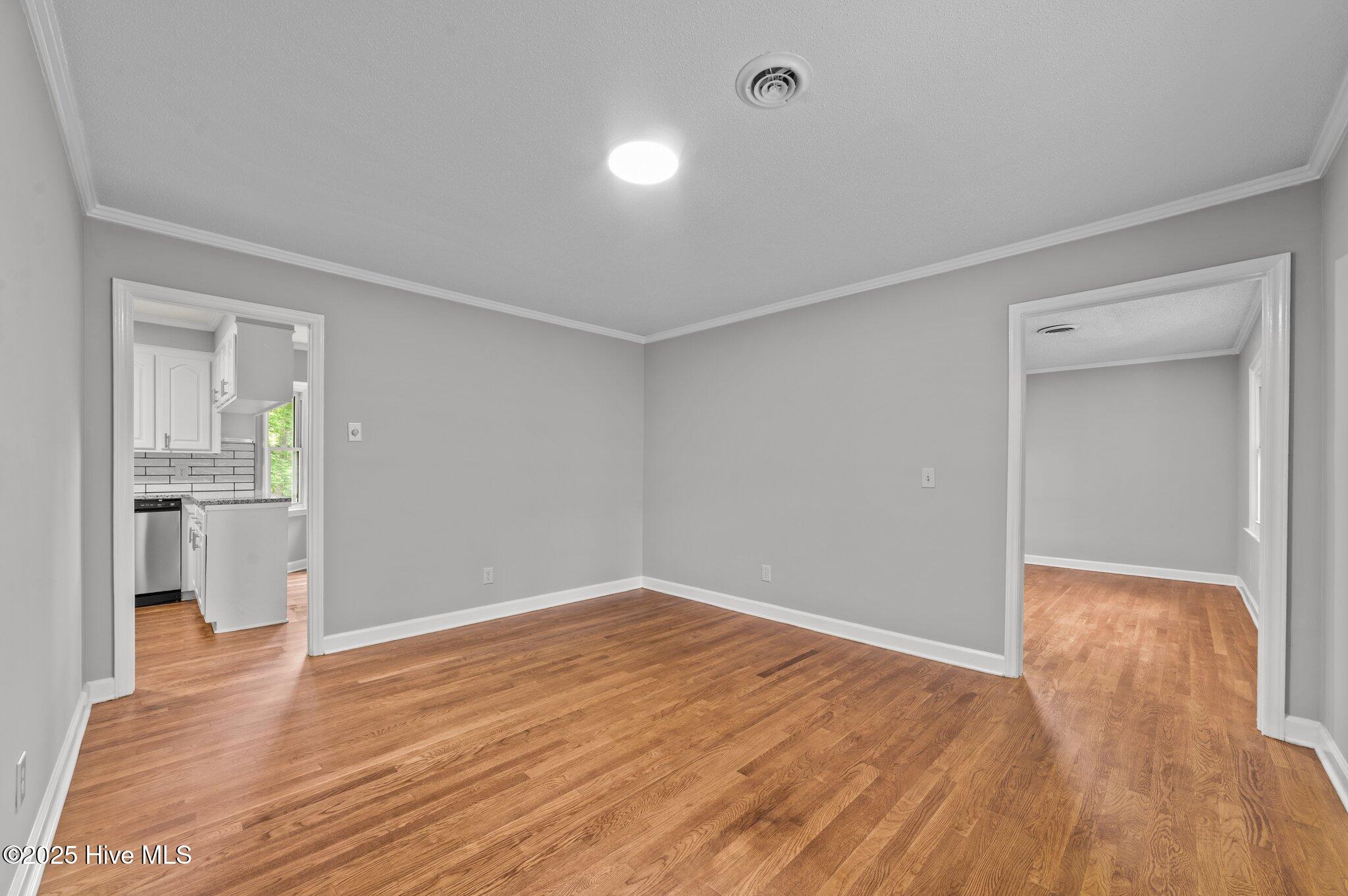 105 Country Place Washington, NC 27889 - Photo 7 of 43 24-web-or-mls-LHV_6307