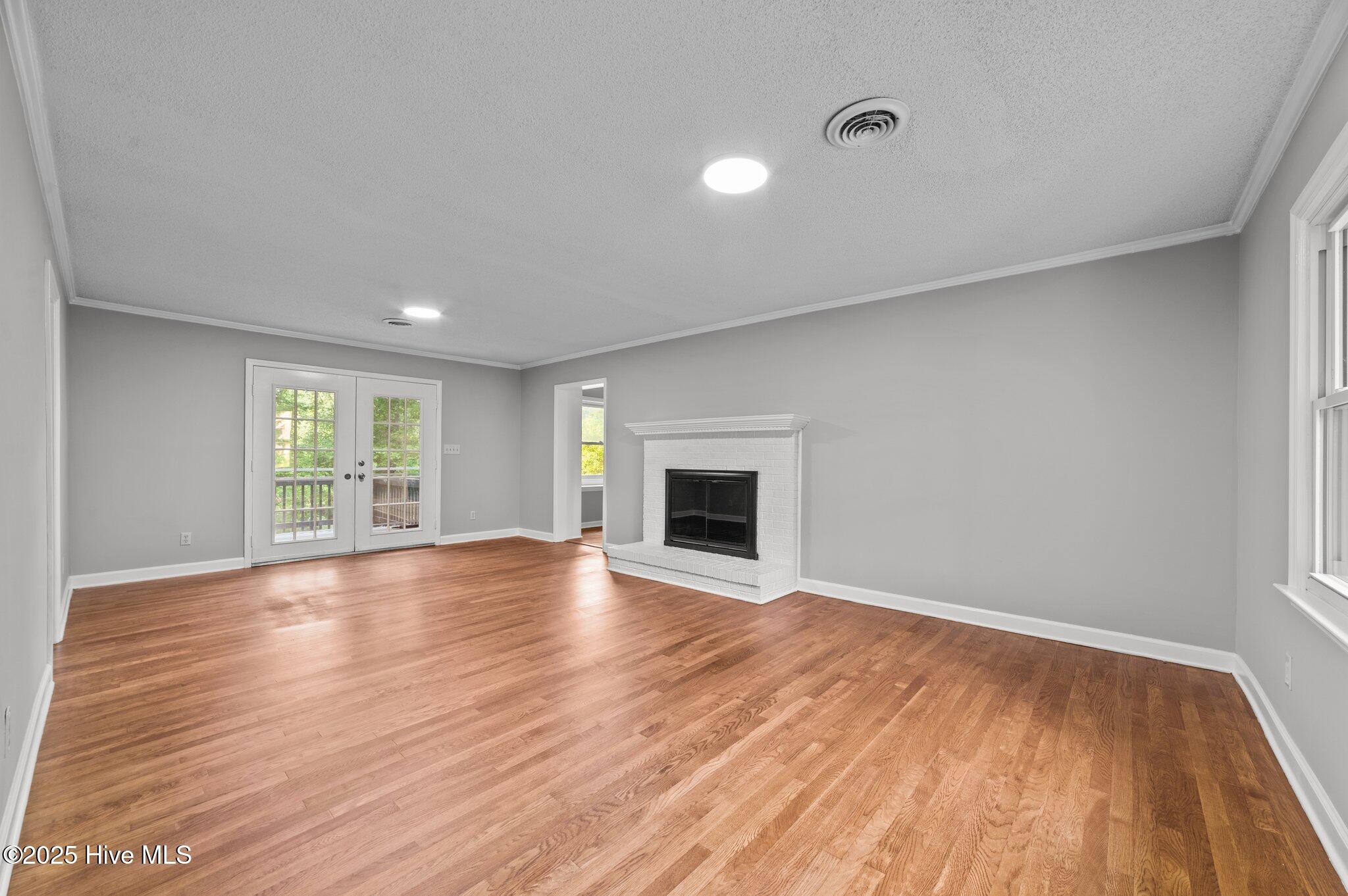 105 Country Place Washington, NC 27889 - Photo 9 of 43 26-web-or-mls-LHV_6313