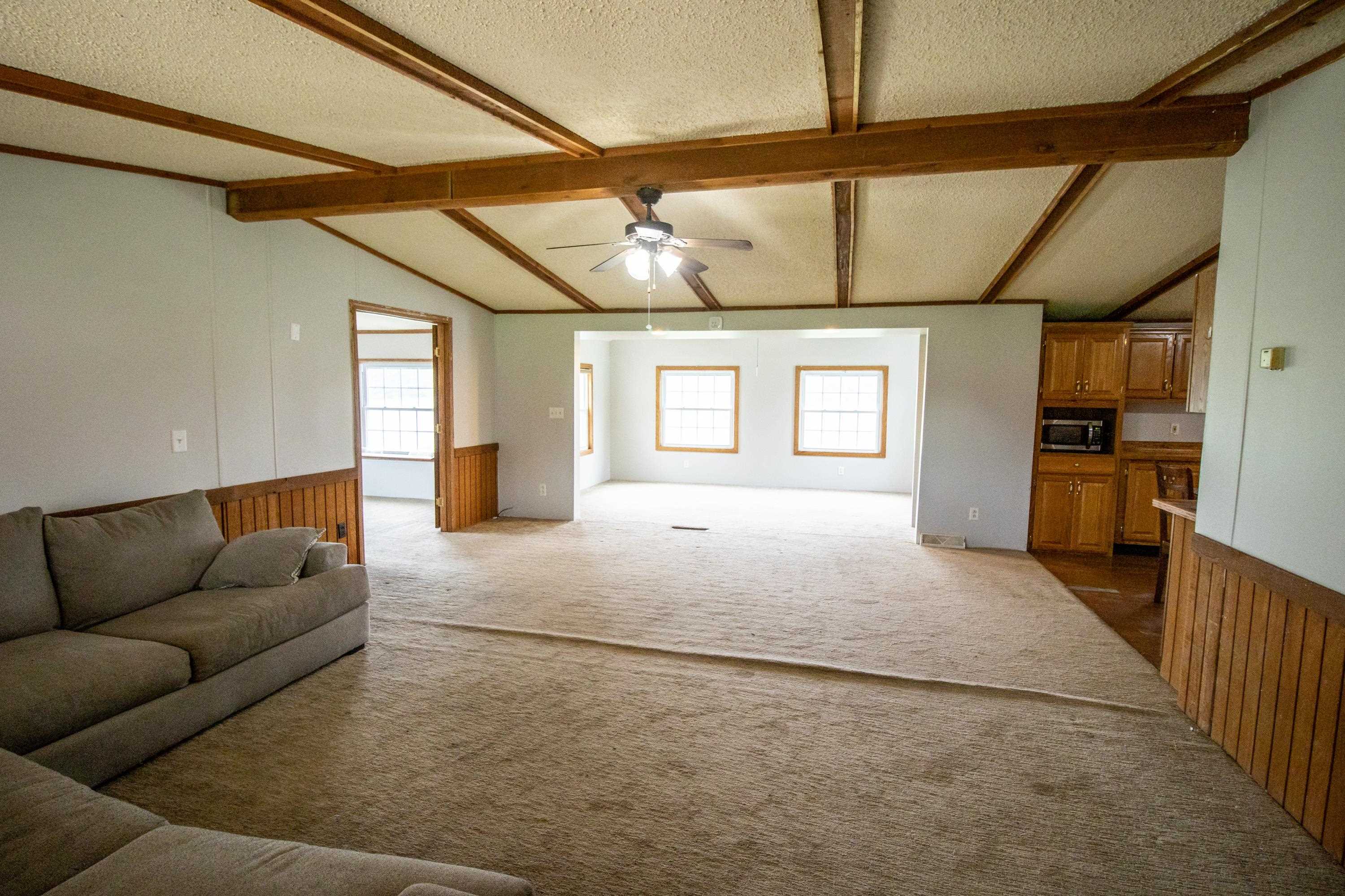 7414 East Frances Road Mount Morris, MI 48458 - Photo 3 of 57 50139413-c879bf4a-0345-4e34-858c-81ec1e8c0413.JPG