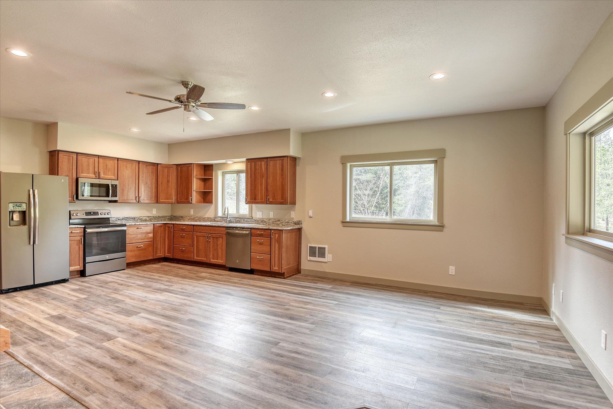 7391 Scotia Road Newport, WA 99156 - Photo 3 of 29 Gallery Image 3