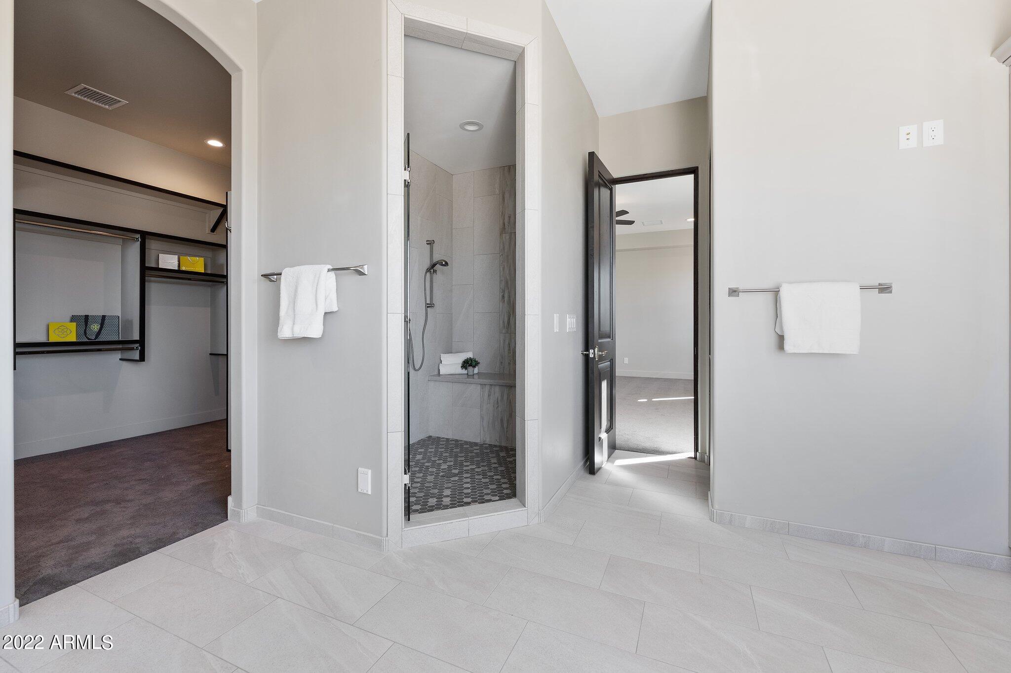 1415 West Irvine Road Phoenix, AZ 85086 - Photo 14 of 34 Primary Shower