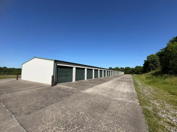$1,200,000 | 100 Lynn Pope Lane, Williamstown, KY 41097