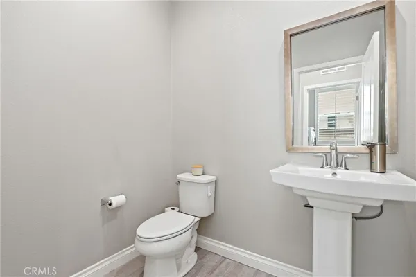 $759,990 | 649 West Foothill Boulevard, Unit 2, Glendora, CA 91741