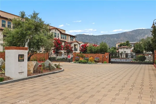 $759,990 | 649 West Foothill Boulevard, Unit 2, Glendora, CA 91741