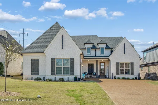 $425,000 | 2955 Layton Drive, Nesbit, MS 38651