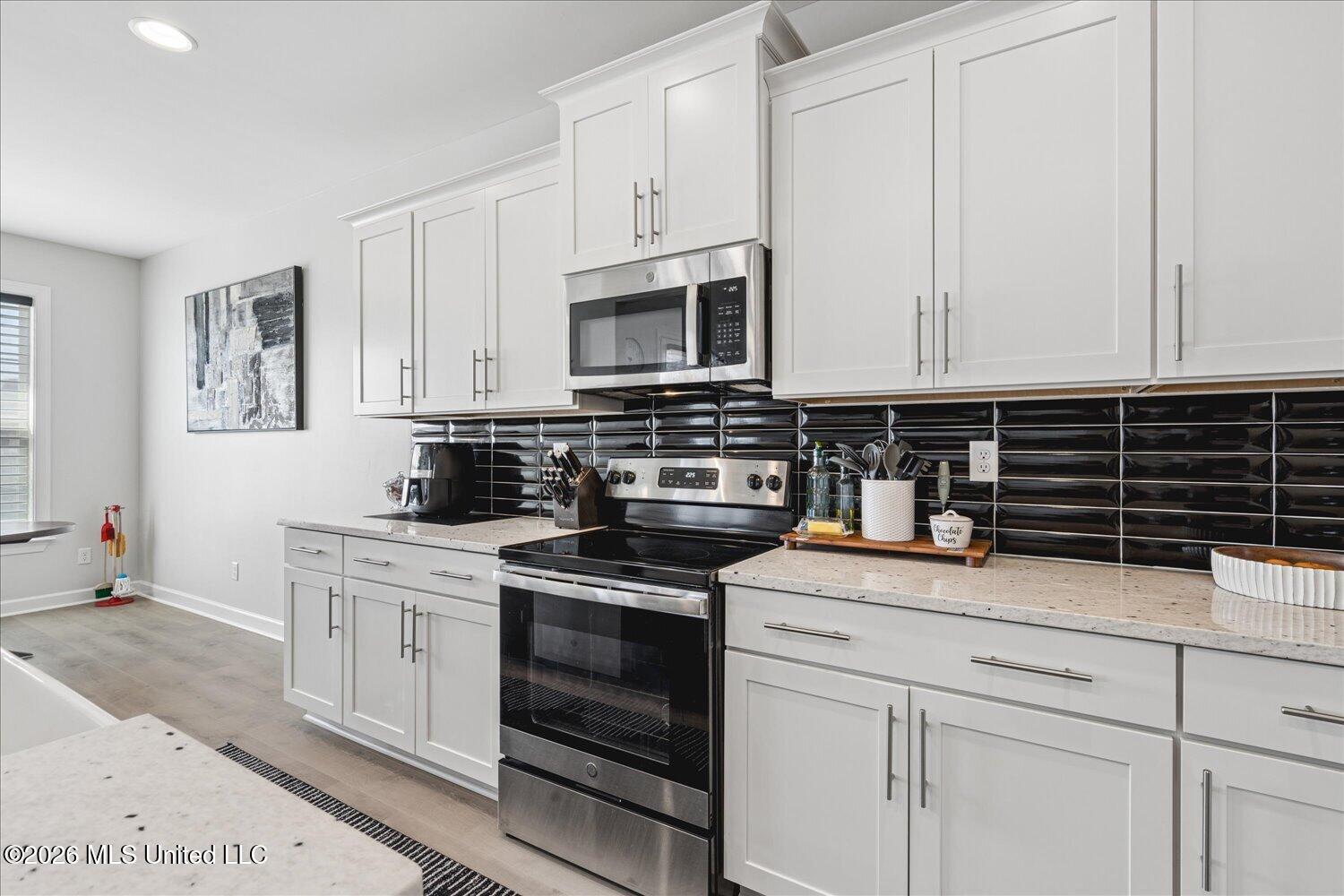 2955 Layton Drive Nesbit, MS 38651 - Photo 12 of 33 12-12-2898530mi-2955 Layton Dr