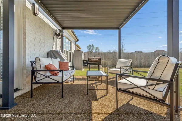 $425,000 | 2955 Layton Drive, Nesbit, MS 38651