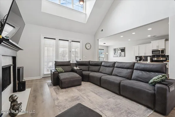 $425,000 | 2955 Layton Drive, Nesbit, MS 38651