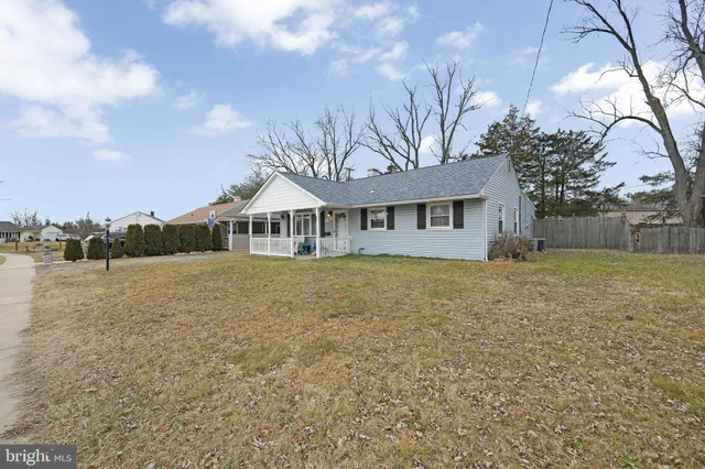 $258,362 | 17 South Walnut Circle, West Berlin, NJ 08091