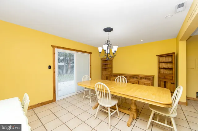 $258,362 | 17 South Walnut Circle, West Berlin, NJ 08091