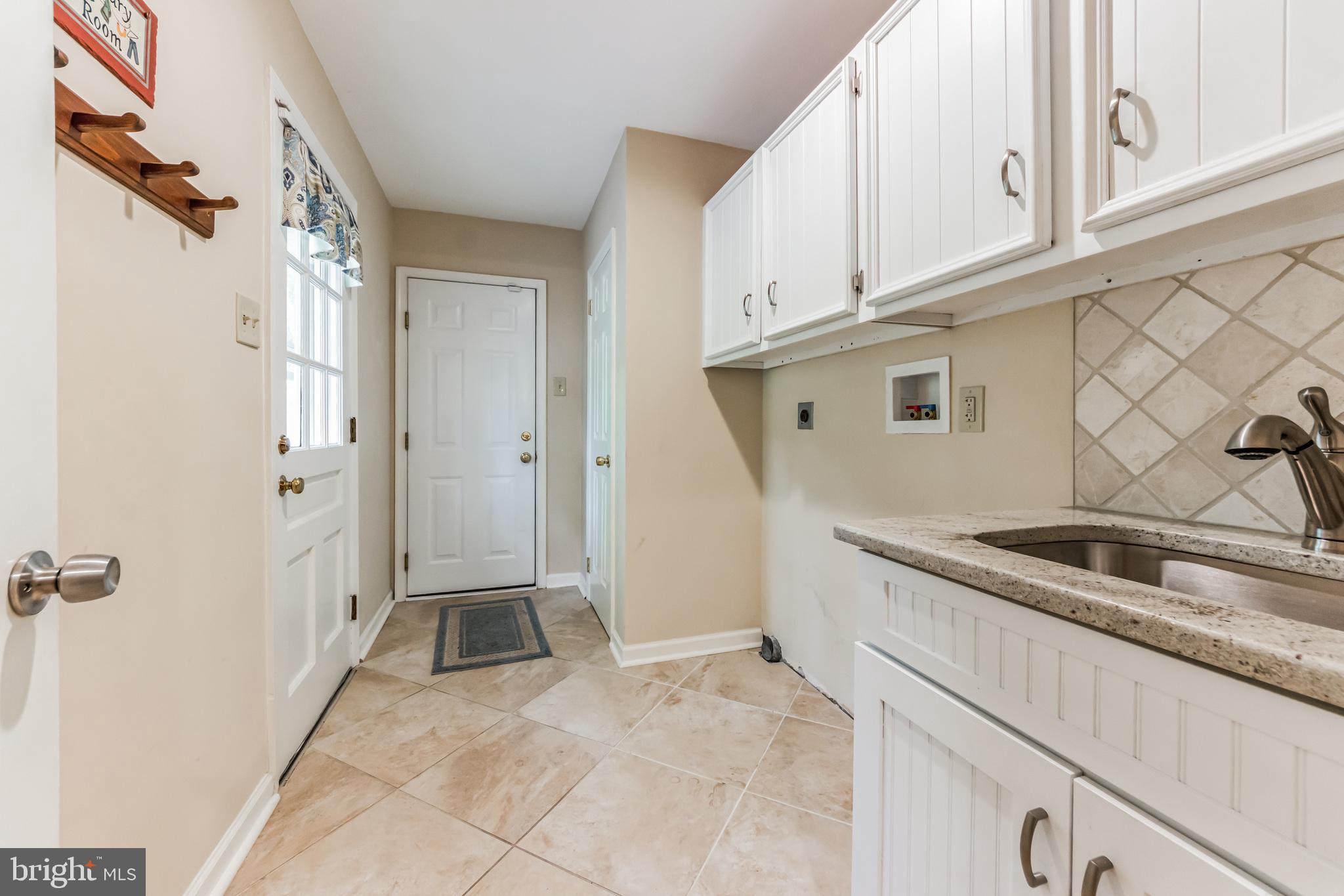 5 Cross Gate Road Wayne, PA 19087 - Photo 7 of 30