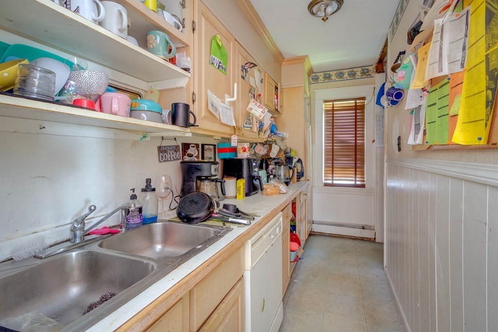90 Kenberma Road Worcester, MA 01604 - Photo 16 of 26 Gallery Image 16