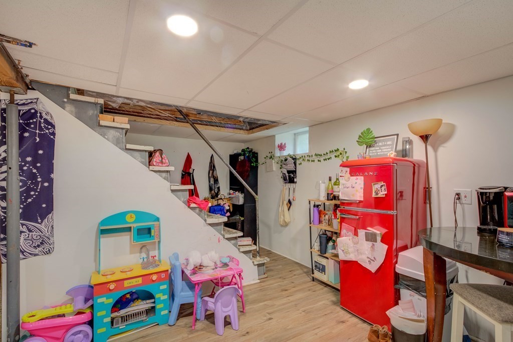 90 Kenberma Road Worcester, MA 01604 - Photo 20 of 26 Gallery Image 20