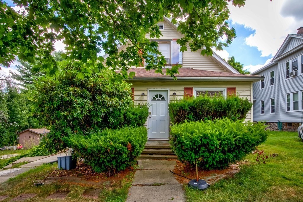 90 Kenberma Road Worcester, MA 01604 - Photo 2 of 26 Gallery Image 2