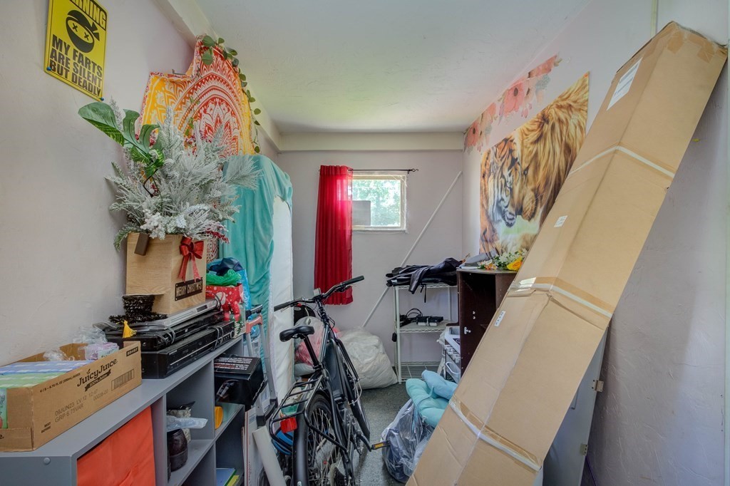 90 Kenberma Road Worcester, MA 01604 - Photo 23 of 26 Gallery Image 23