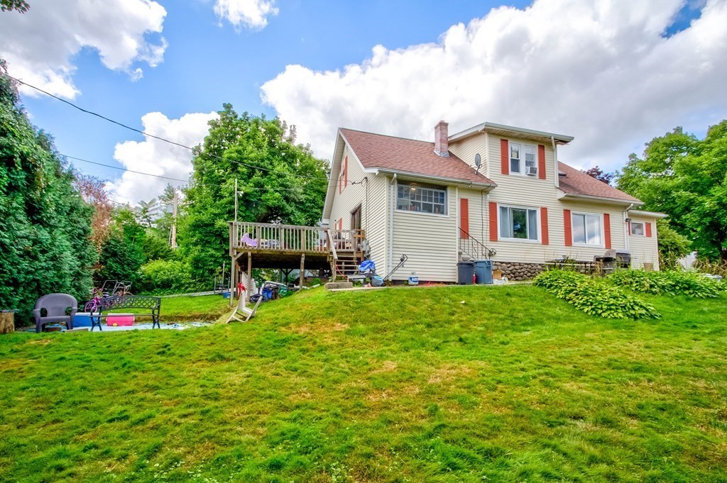 90 Kenberma Road Worcester, MA 01604 - Photo 5 of 26 Gallery Image 5