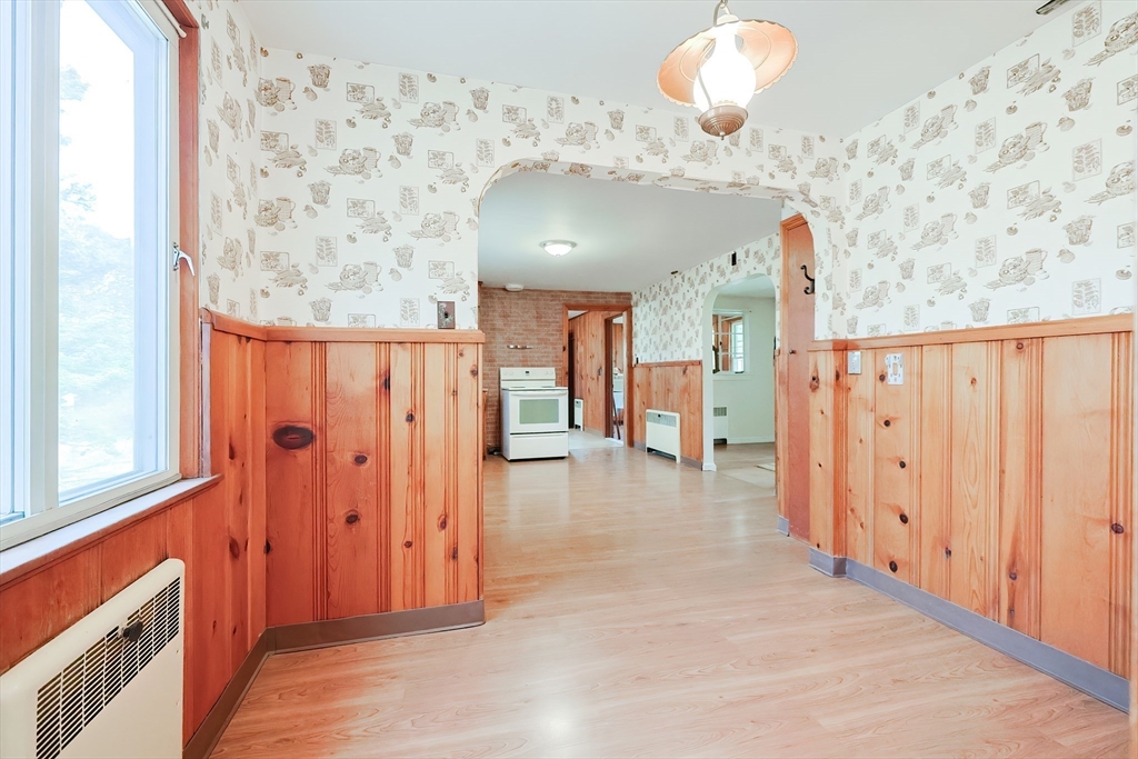 58 Cutler Drive Framingham, MA 01702 - Photo 5 of 35 a view of a interior of the house