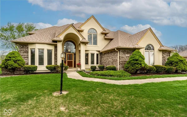 $539,900 | 10304 Fallen Oak Drive, Indianapolis, IN 46239