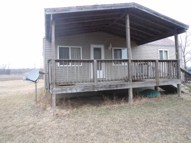 735 East Townline 16 Road Pinconning, MI 48650 - Photo 9 of 10