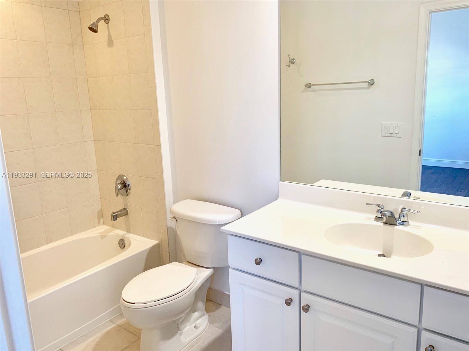 218 Southwest 6th Place Pompano Beach, FL 33060 - Photo 12 of 28