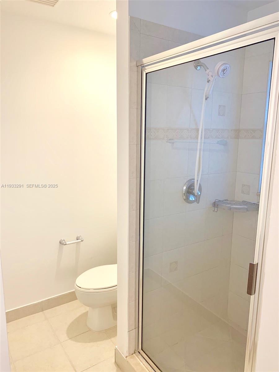 218 Southwest 6th Place Pompano Beach, FL 33060 - Photo 16 of 28