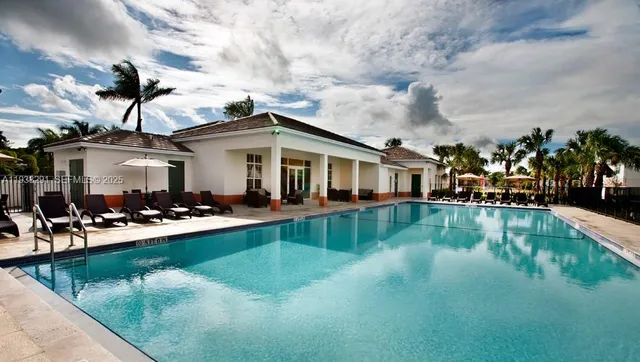 $3,150 | 218 Southwest 6th Place, Pompano Beach, FL 33060