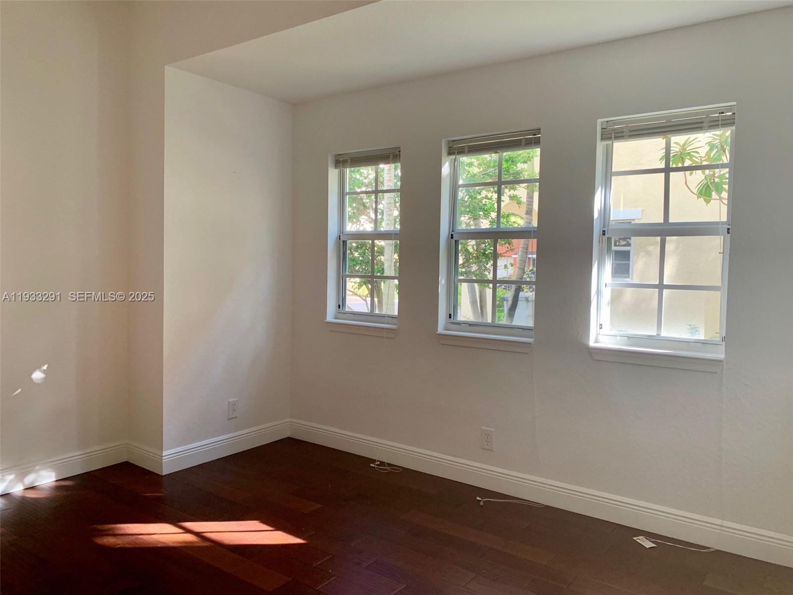 218 Southwest 6th Place Pompano Beach, FL 33060 - Photo 6 of 28