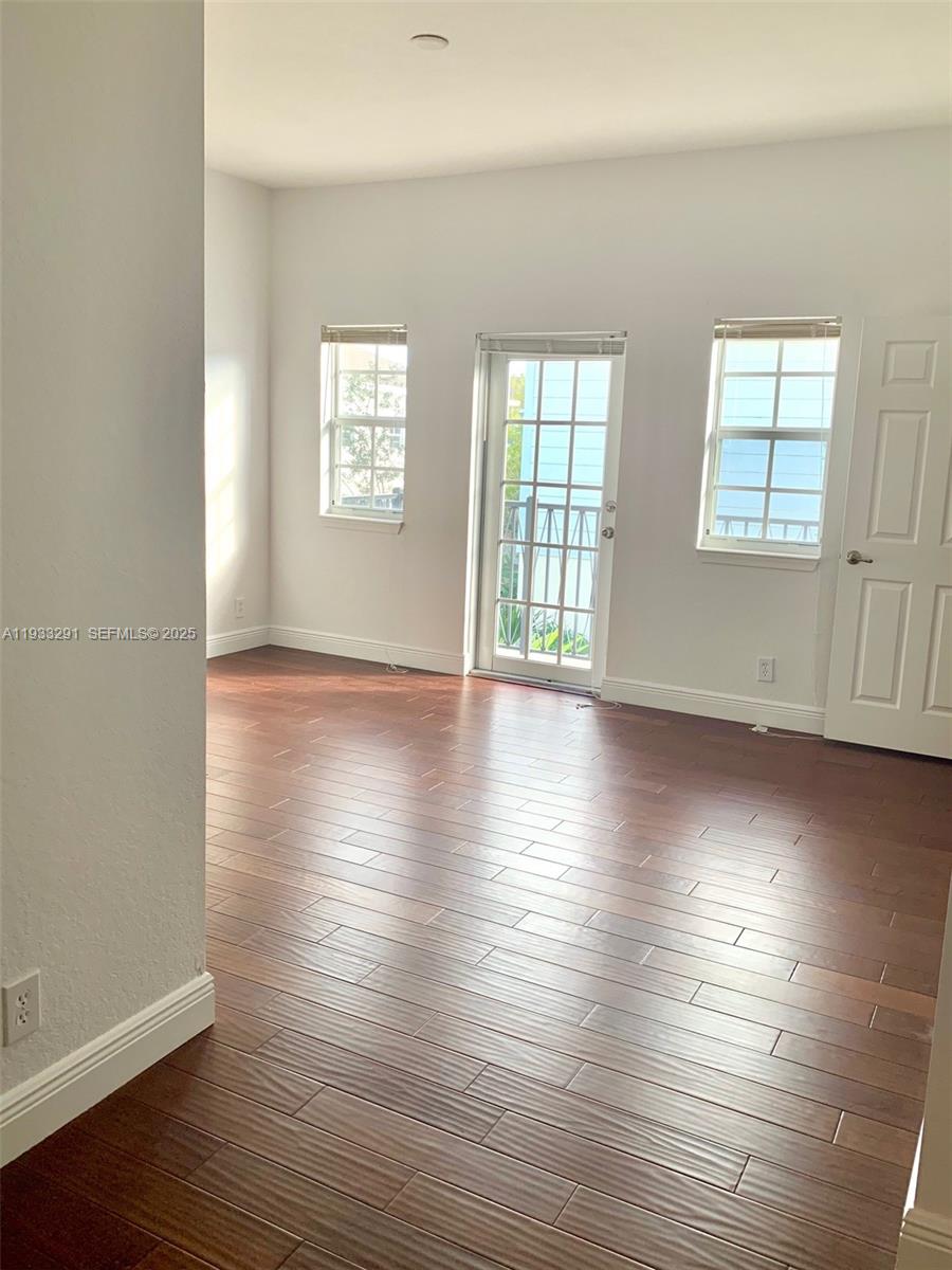 218 Southwest 6th Place Pompano Beach, FL 33060 - Photo 8 of 28