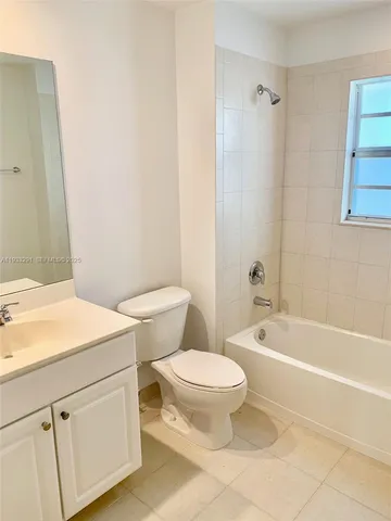 $3,150 | 218 Southwest 6th Place, Pompano Beach, FL 33060