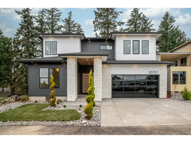 $979,000 | 10707 Southeast 13th Circle, Vancouver, WA 98664