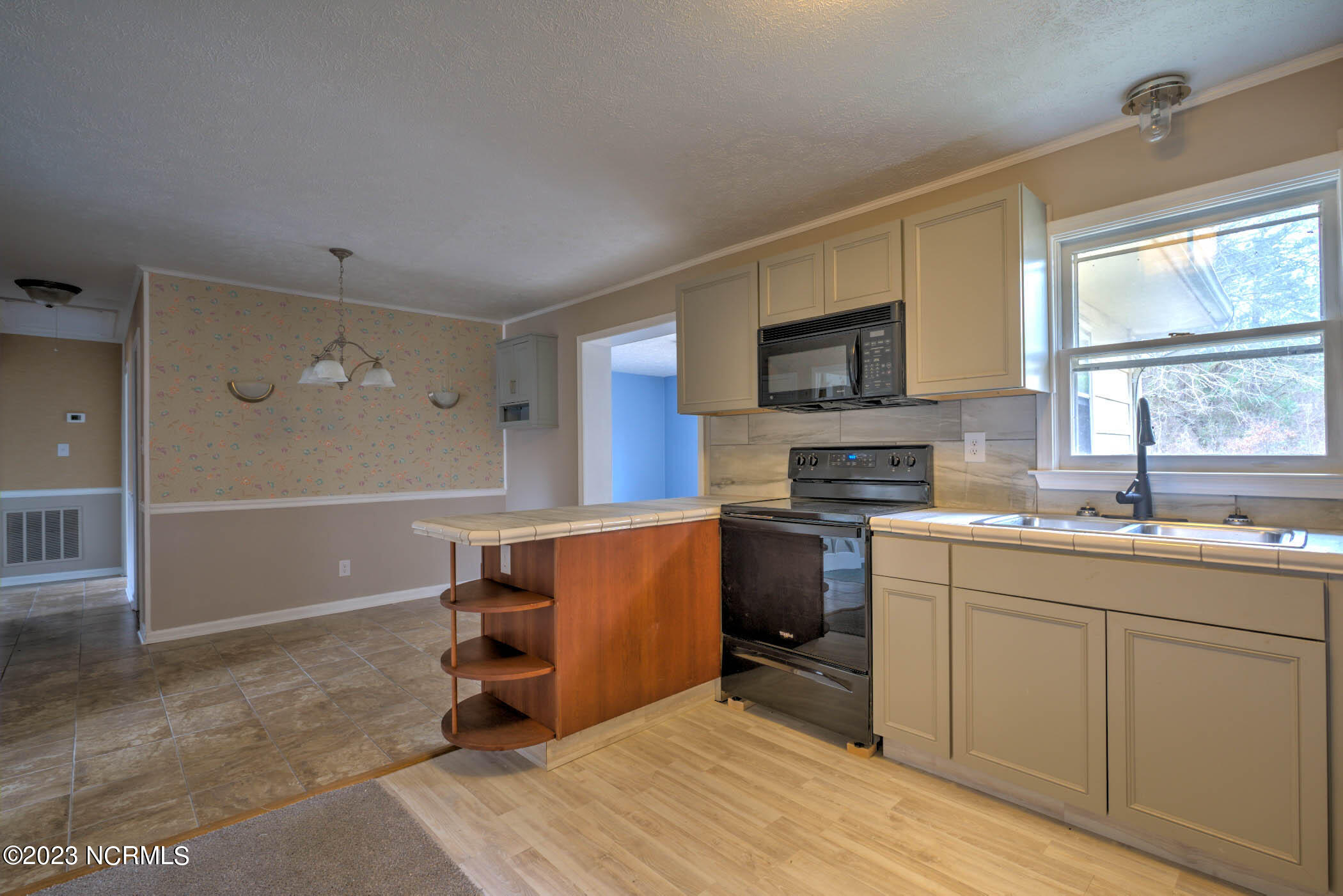 179 Lakeview Trail Rockingham, NC 28379 - Photo 13 of 28 DSC09702_3_4_5_6