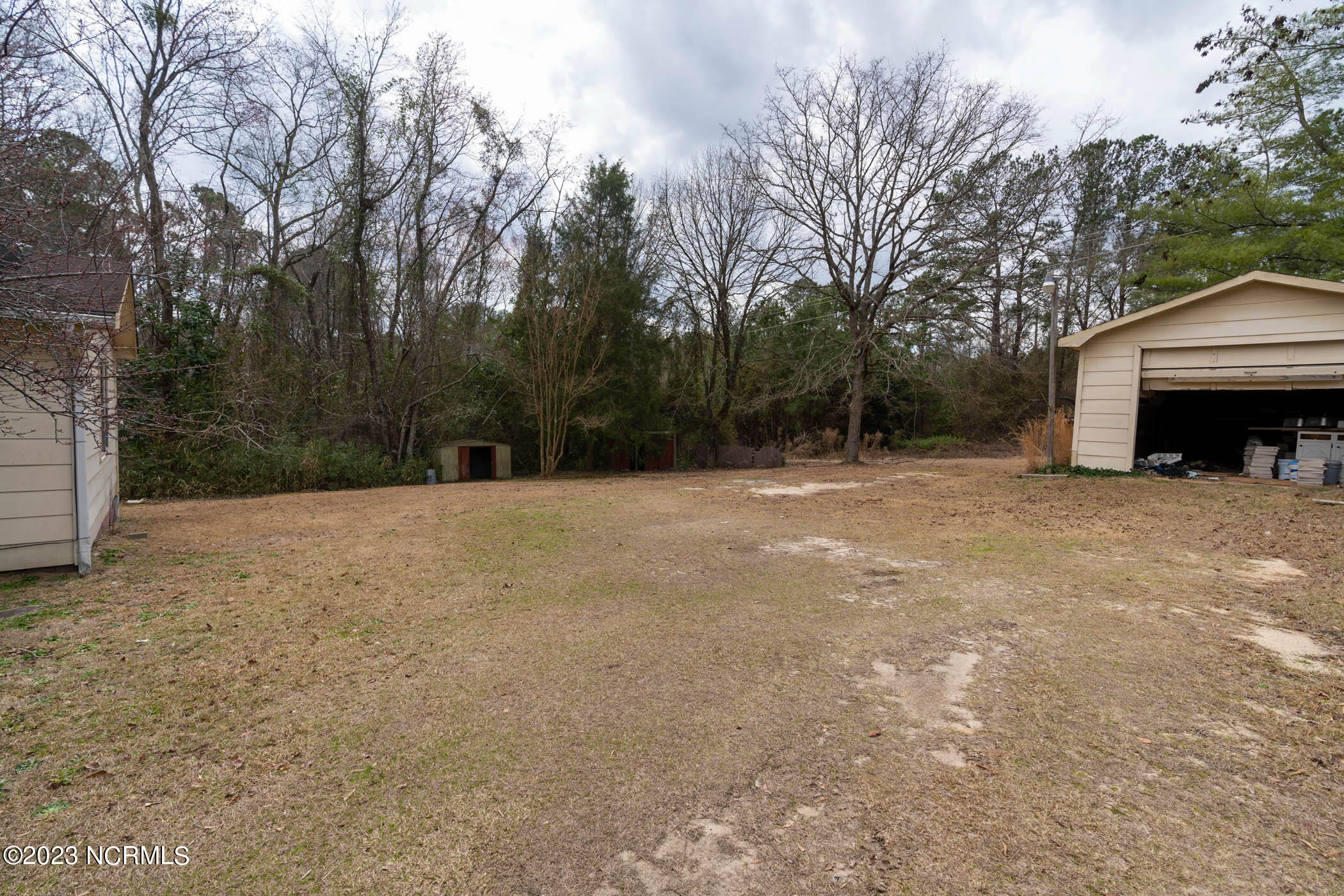 179 Lakeview Trail Rockingham, NC 28379 - Photo 4 of 28 DSC09677