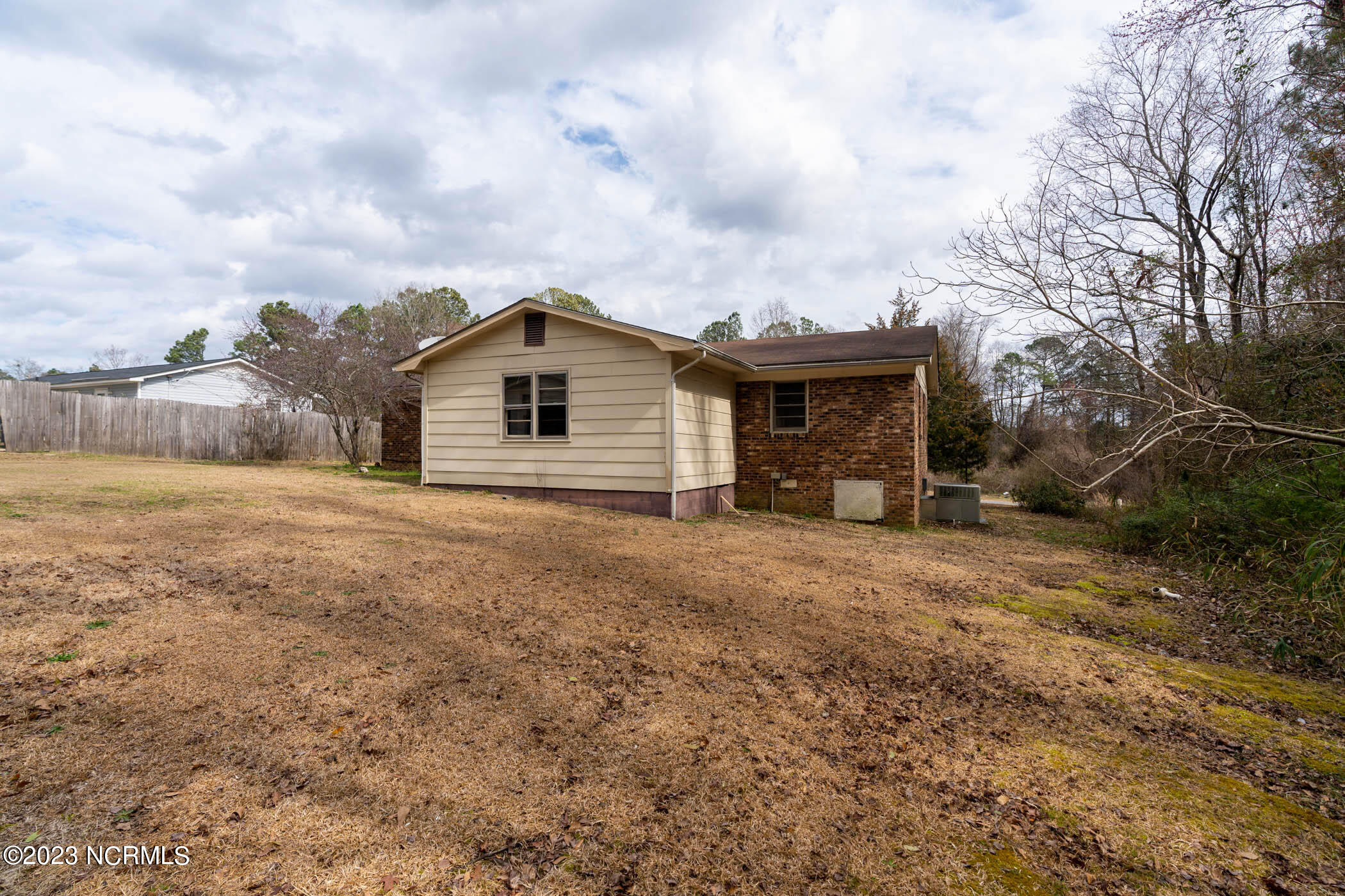 179 Lakeview Trail Rockingham, NC 28379 - Photo 7 of 28 DSC09680