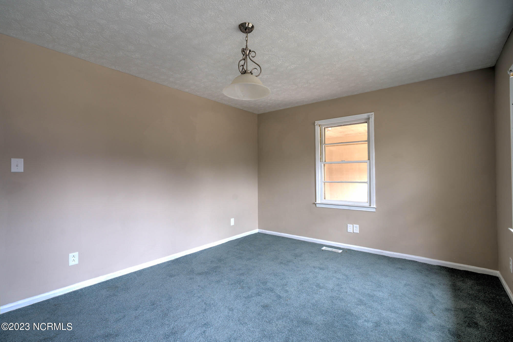 179 Lakeview Trail Rockingham, NC 28379 - Photo 9 of 28 DSC09682_3_4_5_6
