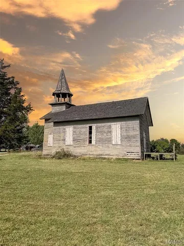 $45,000 | 17916 369th Street, Pleasant Hill, IL 62366