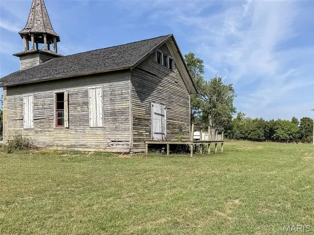 $45,000 | 17916 369th Street, Pleasant Hill, IL 62366