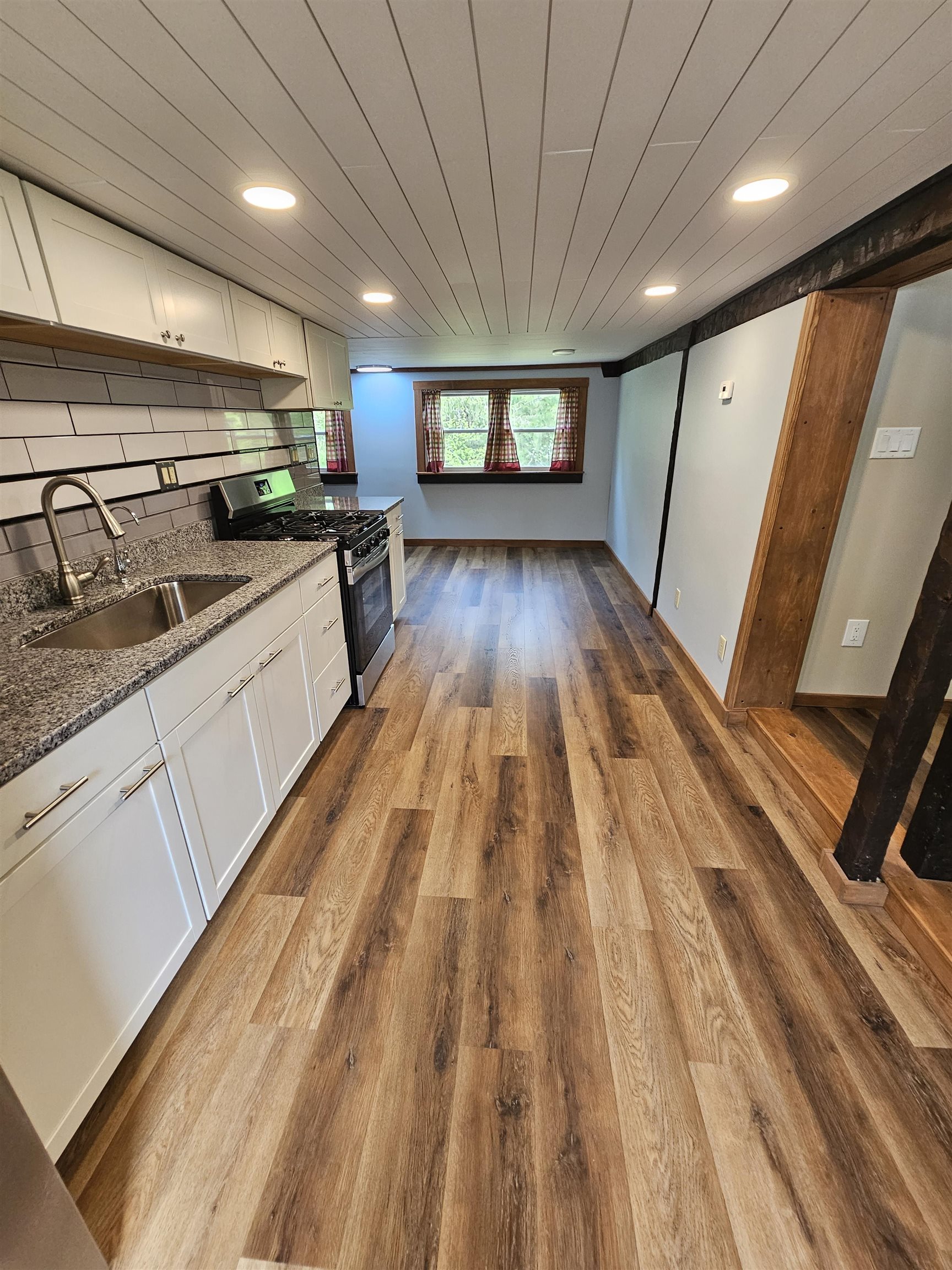 112 West Milton Road Farmington, NH 03835 - Photo 13 of 22 Gallery Image 13