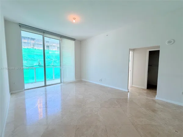 $4,500 | 31 Southeast 5th Street, Unit 4218, Miami, FL 33131