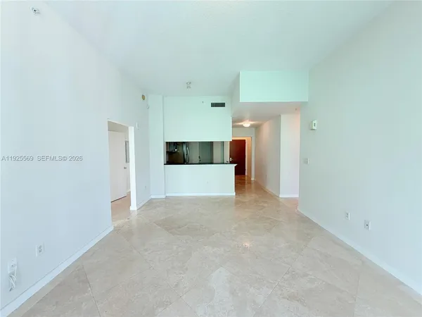 $4,500 | 31 Southeast 5th Street, Unit 4218, Miami, FL 33131