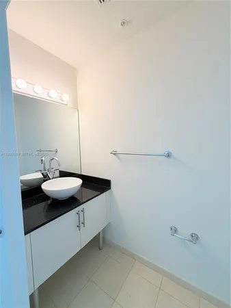 $4,500 | 31 Southeast 5th Street, Unit 4218, Miami, FL 33131