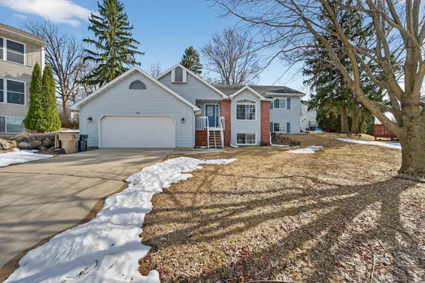 $489,900 | 15 Naylor Circle, Madison, WI 53719