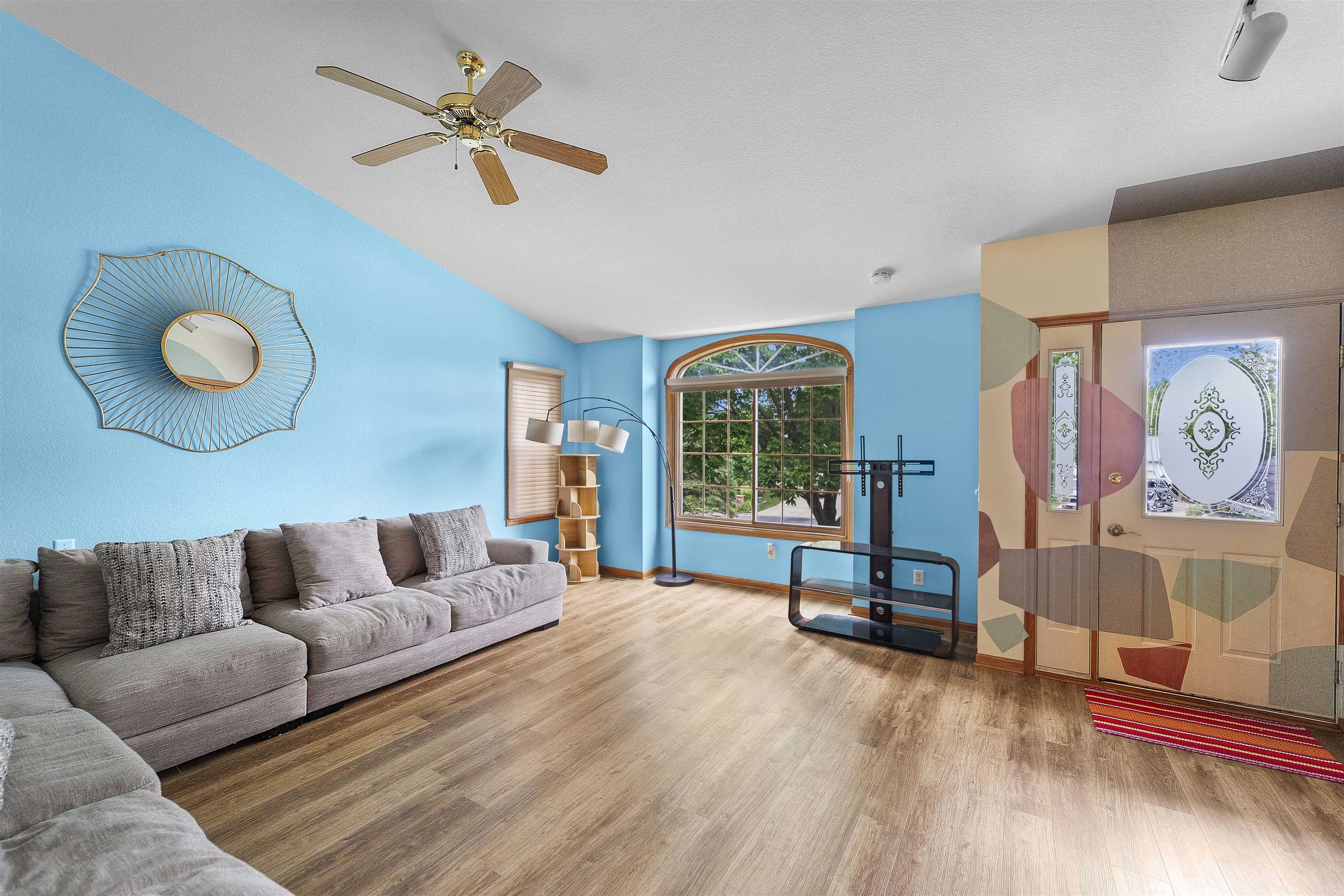 15 Naylor Circle Madison, WI 53719 - Photo 4 of 30