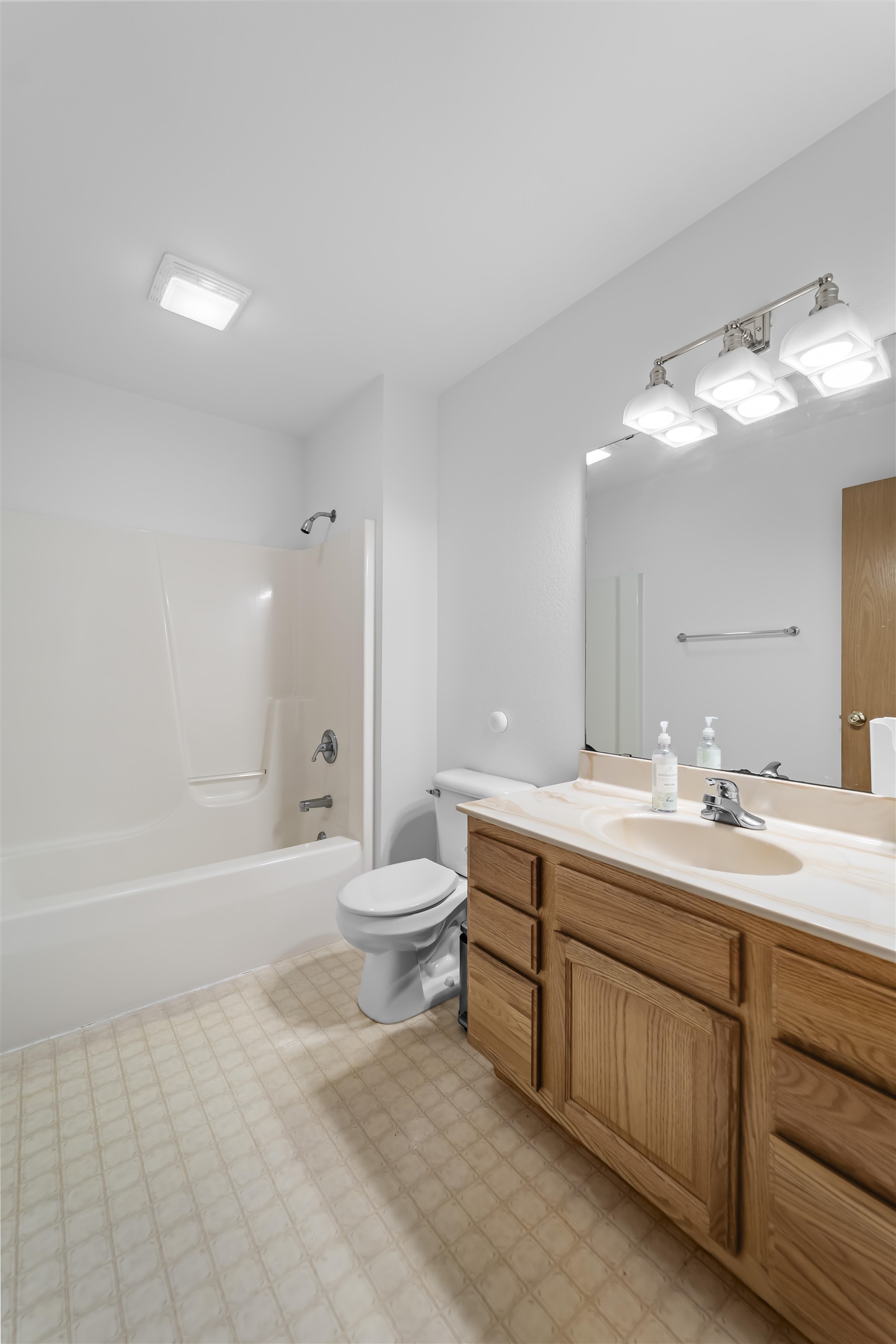 15 Naylor Circle Madison, WI 53719 - Photo 7 of 30