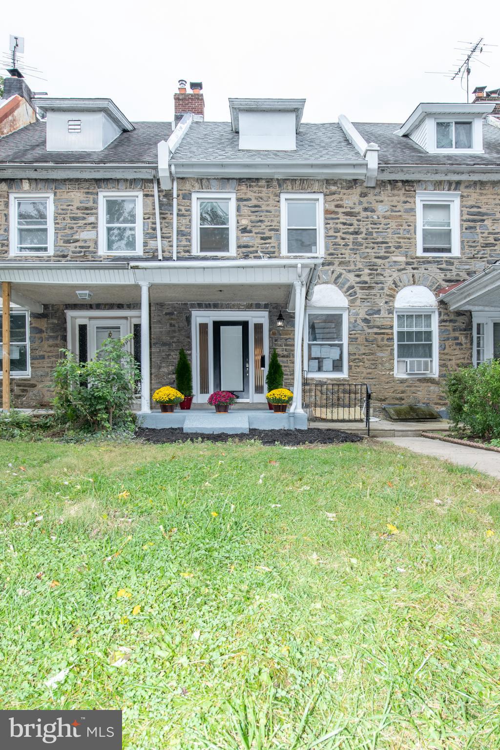 4404 Sherwood Road Philadelphia, PA 19131 - Photo 1 of 22 Gallery Image 1