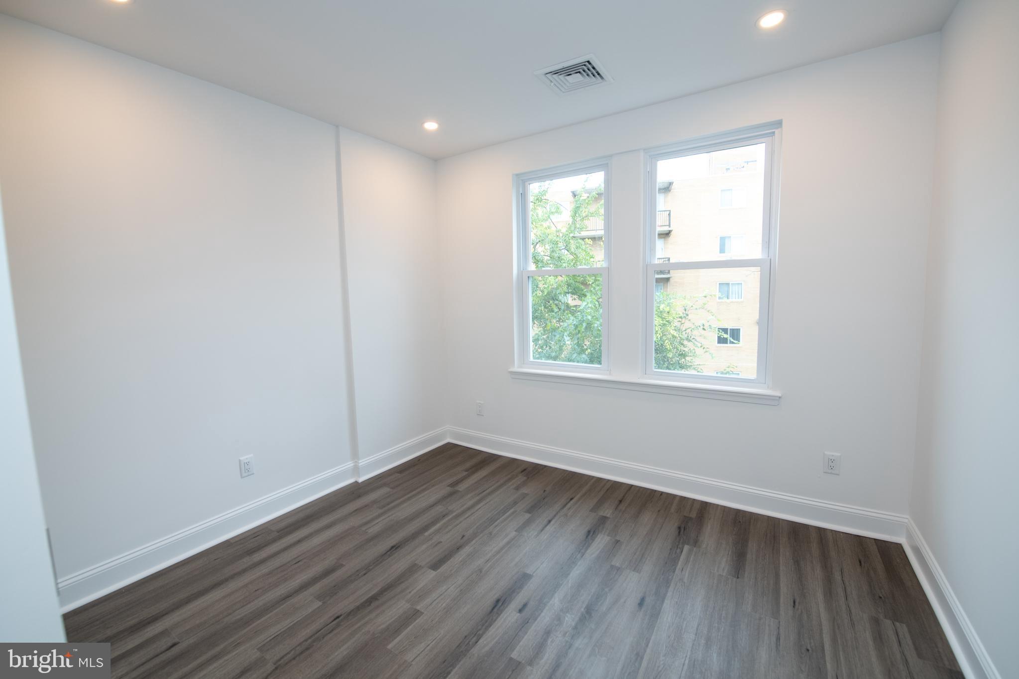 4404 Sherwood Road Philadelphia, PA 19131 - Photo 12 of 22 Gallery Image 12