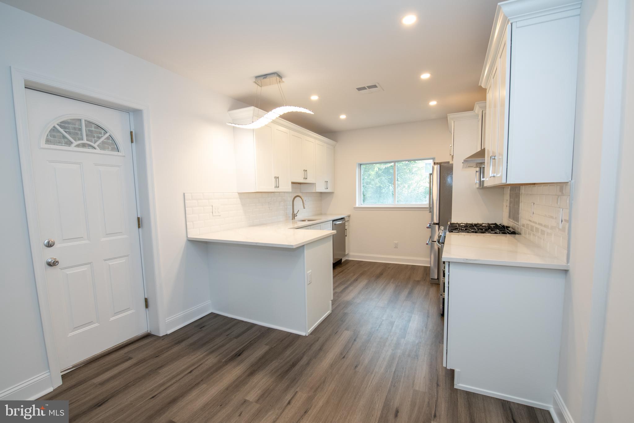 4404 Sherwood Road Philadelphia, PA 19131 - Photo 4 of 22 Gallery Image 4