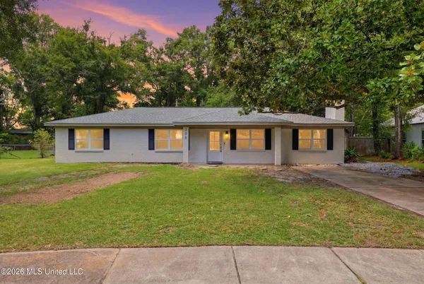 $399,900 | 208 Mitchell Street, Ocean Springs, MS 39564