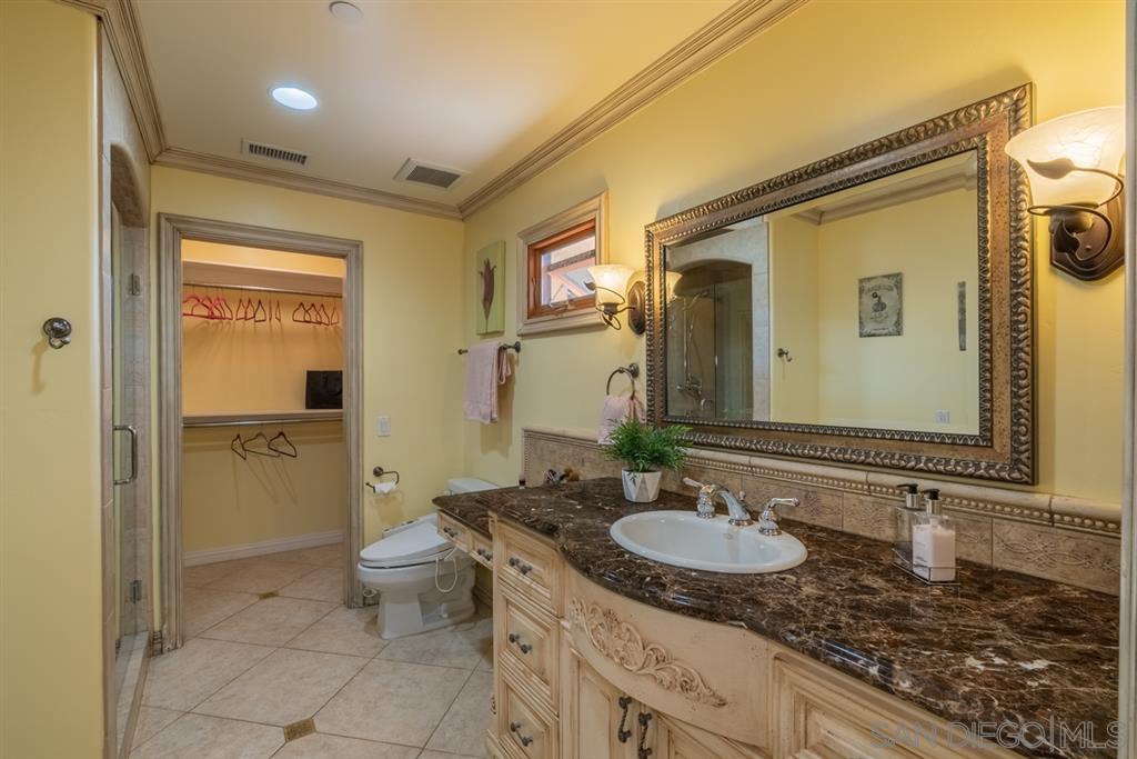 2915 Sunset Hills Escondido, CA 92025 - Photo 15 of 25